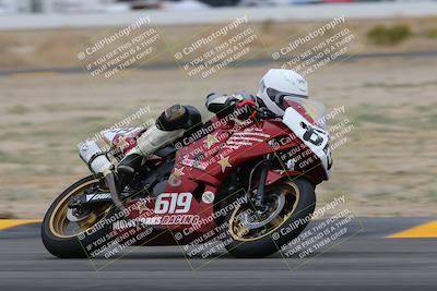 media/Jan-14-2023-SoCal Trackdays (Sat) [[497694156f]]/Turn 4 Set 2 (1030am)/